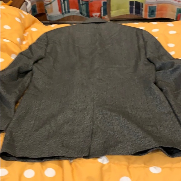 Macy’s men’s gray houndstooth oversized blazer, size 40R. - Picture 4 of 6